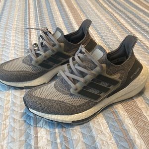 Adidas Ultra Boost 21